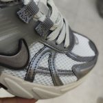 کتونی نایک V2K مناسب پیادهروی