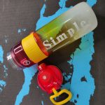 قمقمه ورزشی Simple Cup با بدنه پلاستیکی شفاف